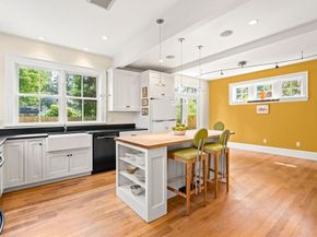 78 Purchase St, Newburyport MA 01950