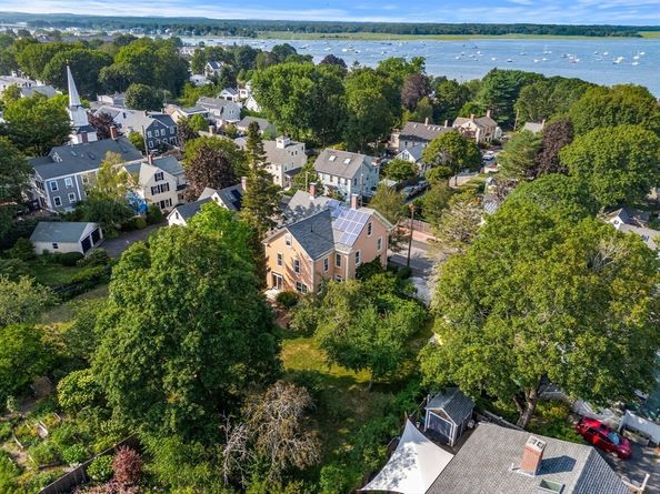 78 Purchase St, Newburyport MA 01950