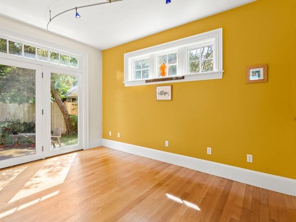 78 Purchase St, Newburyport MA 01950