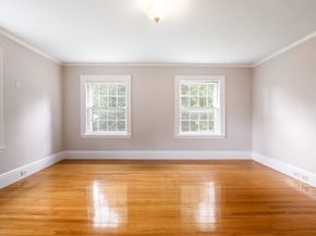 4 Wheeler Ave, Worcester MA 01609