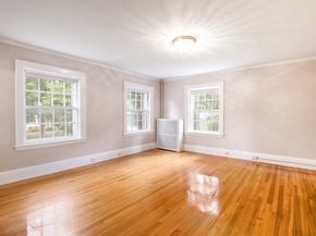 4 Wheeler Ave, Worcester MA 01609