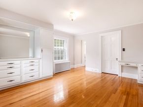 4 Wheeler Ave, Worcester MA 01609