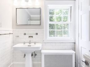 4 Wheeler Ave, Worcester MA 01609