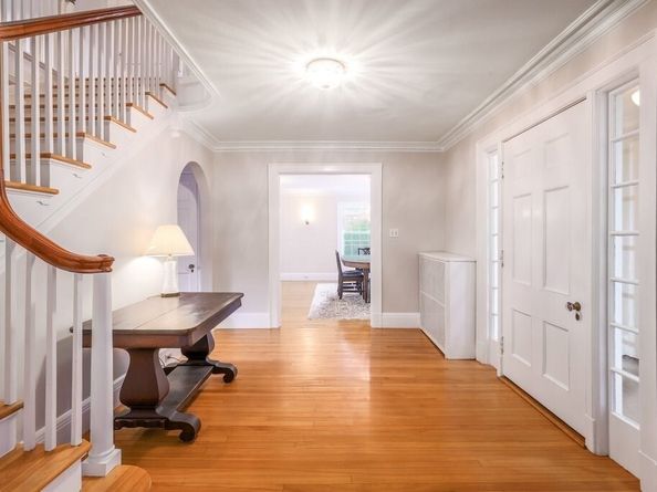4 Wheeler Ave, Worcester MA 01609