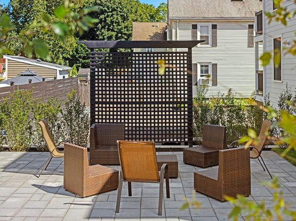 172-174 Blue Hill Ave 174, Milton MA 02186
