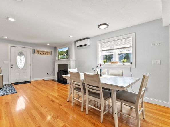 29 Hayes Rd, East Bridgewater MA 02333
