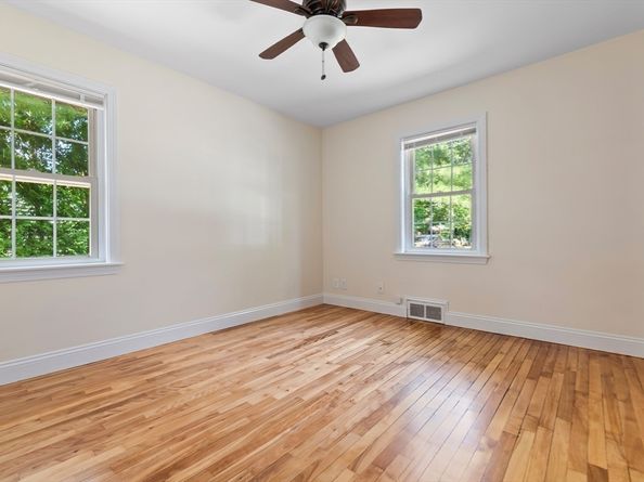 27 May St, Marblehead MA 01945