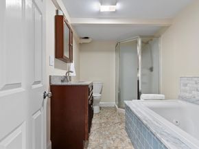 27 May St, Marblehead MA 01945