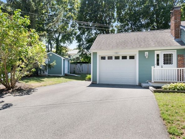 27 May St, Marblehead MA 01945