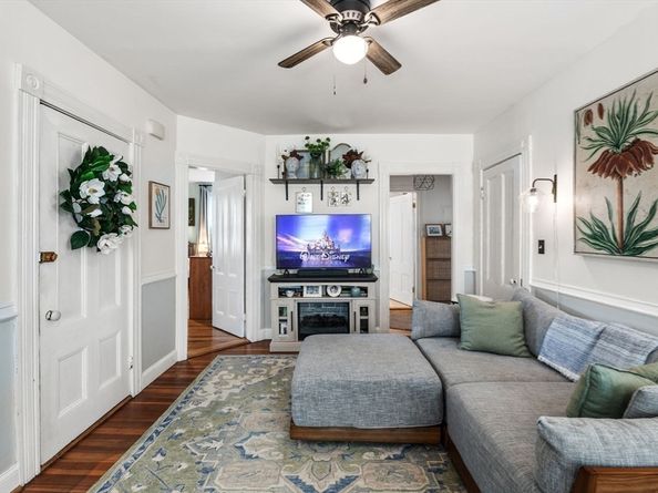 20 Willow Ave 1, Salem MA 01970