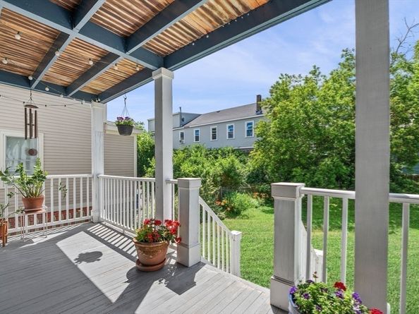 20 Willow Ave 1, Salem MA 01970