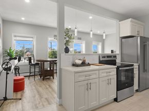 56 Peabody St 2W, Salem MA 01970