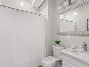 56 Peabody St 2W, Salem MA 01970