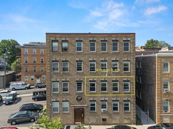 56 Peabody St 2W, Salem MA 01970