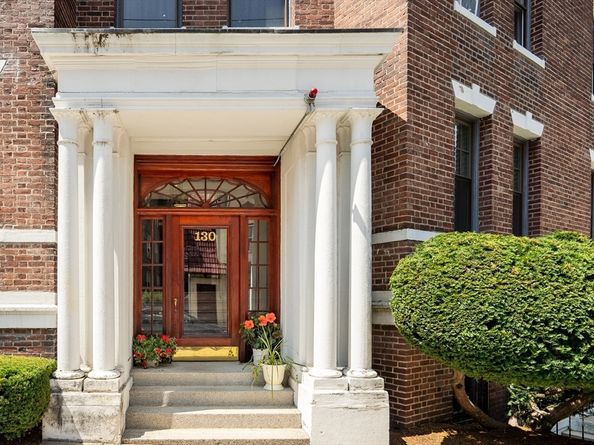 130 Sutherland Rd 1, Boston MA 02135