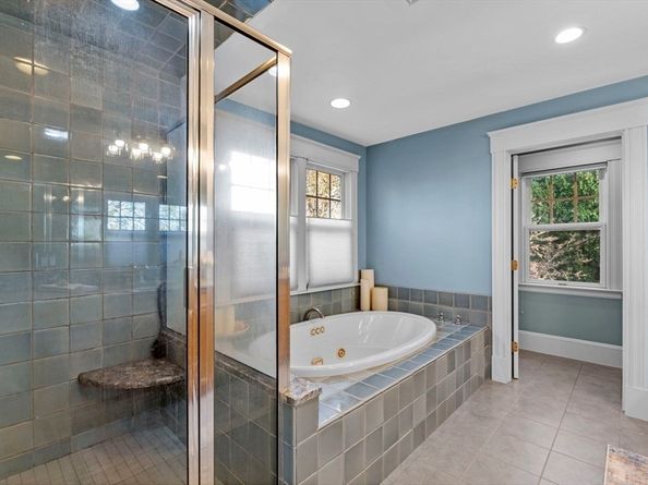 2 Oceanmeadow  Lane, Marblehead MA 01945