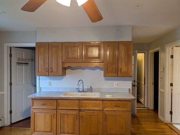 3 Vernon Ter, Worcester MA 01610