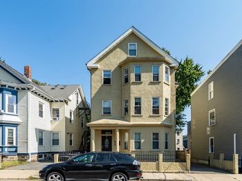 66 Mozart Street