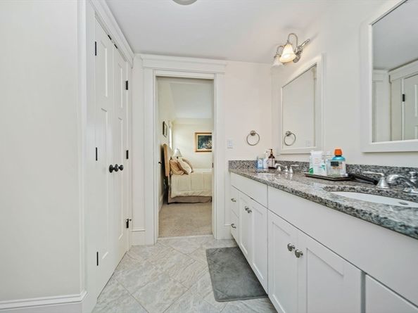 22 Whitehall Cir, Beverly MA 01915