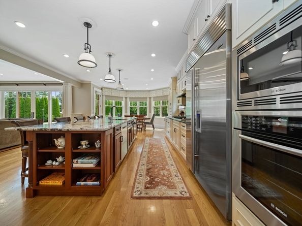 22 Whitehall Cir, Beverly MA 01915