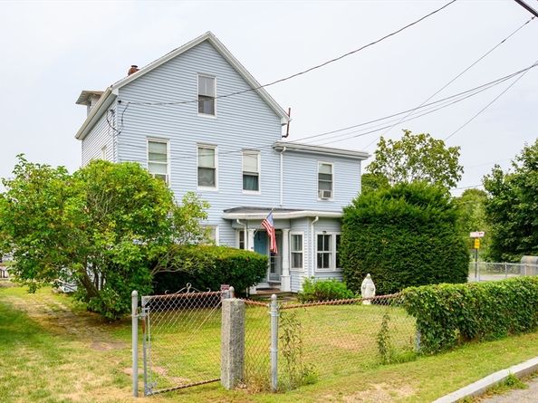 418 Pleasant St, Milton MA 02186