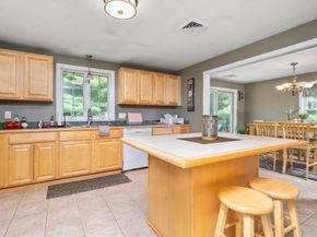 183-183R Mendon Street, Blackstone MA 01504