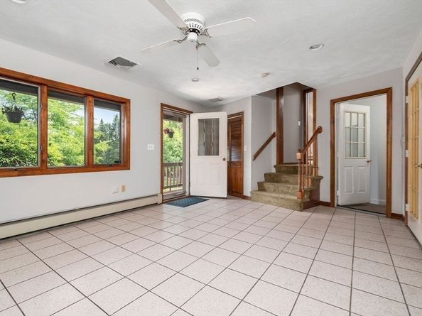 183-183R Mendon Street, Blackstone MA 01504
