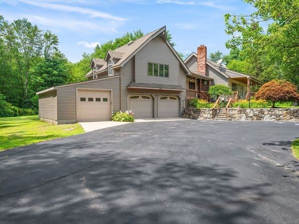 183-183R Mendon Street, Blackstone MA 01504