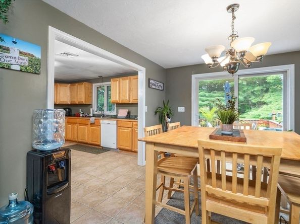 183-183R Mendon Street, Blackstone MA 01504