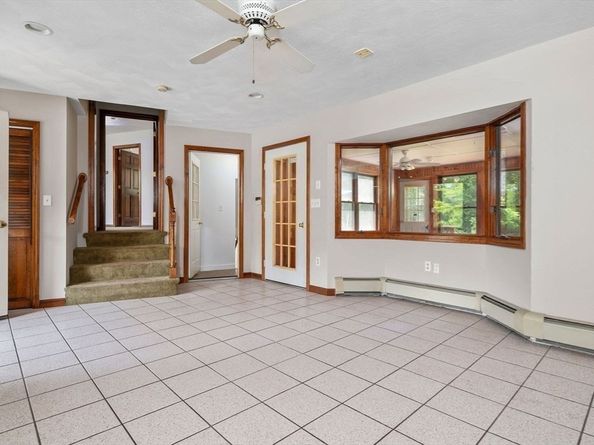 183-183R Mendon Street, Blackstone MA 01504