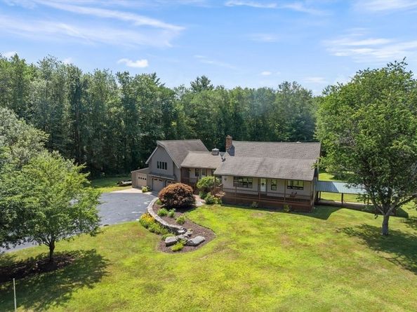 183-183R Mendon Street, Blackstone MA 01504