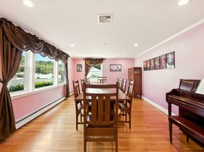 33 Highgate Rd, Framingham MA 01701