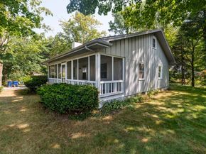 8 Captain's Lane, Mattapoisett MA 02739