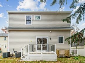 23 Loomis Street 23, Cambridge MA 02138