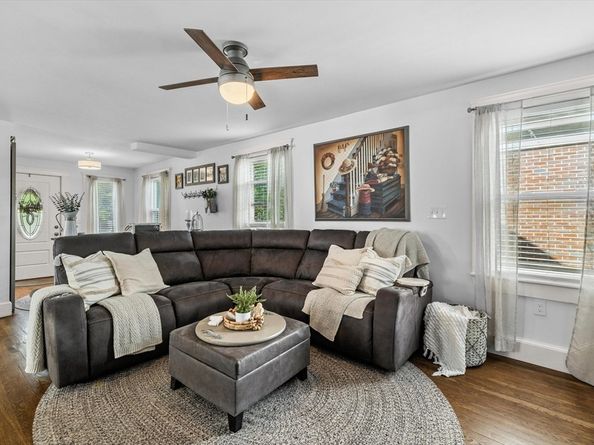 523 Humphrey St, Swampscott MA 01907