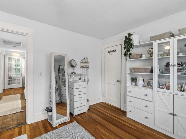523 Humphrey St, Swampscott MA 01907