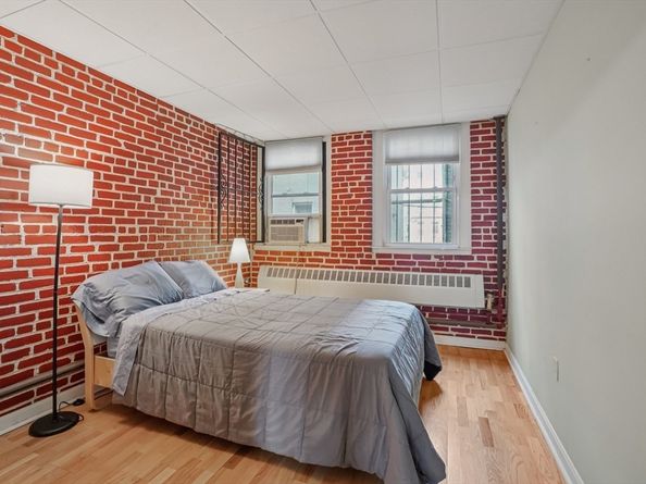 1641 Commonwealth Ave 20, Boston MA 02135