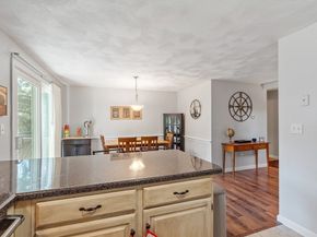 413 Wellman Ave 413, Chelmsford MA 01863