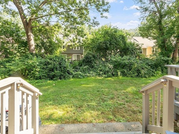 413 Wellman Ave 413, Chelmsford MA 01863