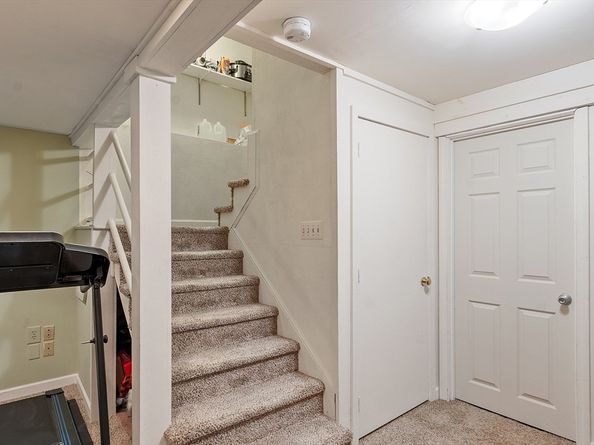 413 Wellman Ave 413, Chelmsford MA 01863