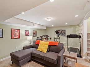 413 Wellman Ave 413, Chelmsford MA 01863