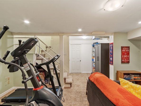 413 Wellman Ave 413, Chelmsford MA 01863