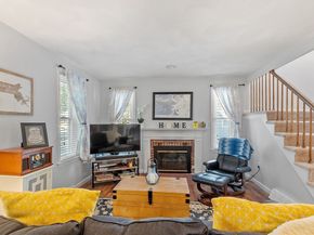 413 Wellman Ave 413, Chelmsford MA 01863