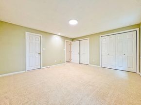 7 Washington Green 7, Walpole MA 02032