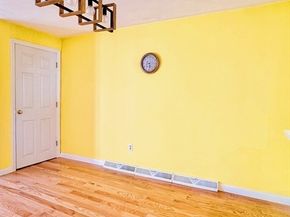 7 Washington Green 7, Walpole MA 02032