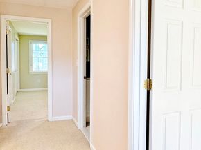7 Washington Green 7, Walpole MA 02032