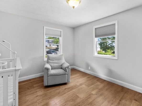 32 Oakwood Ave, Saugus MA 01906
