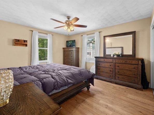 32 Oakwood Ave, Saugus MA 01906