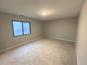 6 Thayer Pond Dr 17, Oxford MA 01537