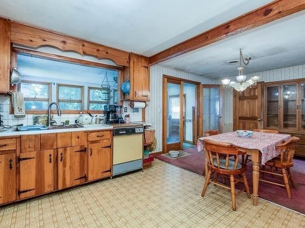 53 Chapman Rd, Stoughton MA 02072